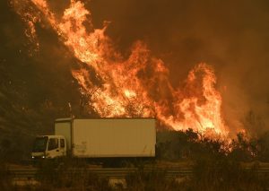 Thomas Fire continues to grow towards Santa Barbra County